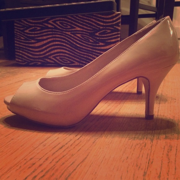 Nude peep toe heels