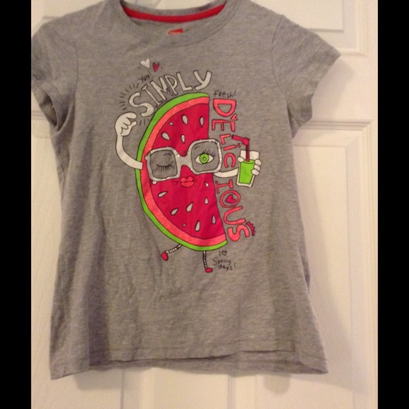 Gray Graphic T