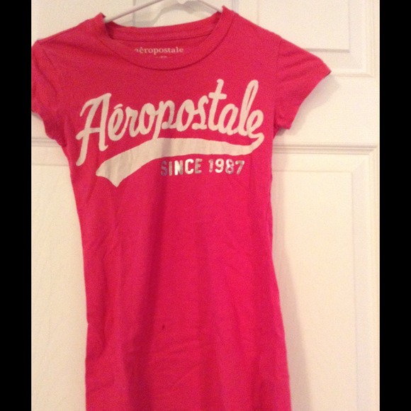 Pink Aero Tee.   🌀NEVER WORN🌀
