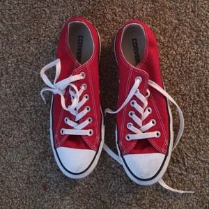 Red Lowtop Converse