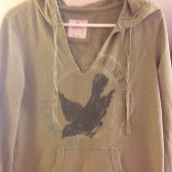 Size medium Aerie green lightweight sweater