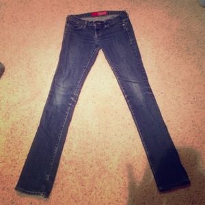 🔵SOLD🔵Guess skinny jeans