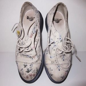 Dr. Martens Kensington Caryn Floral Shoes 6.5