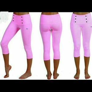 NWOT High Waisted Stretch Capris