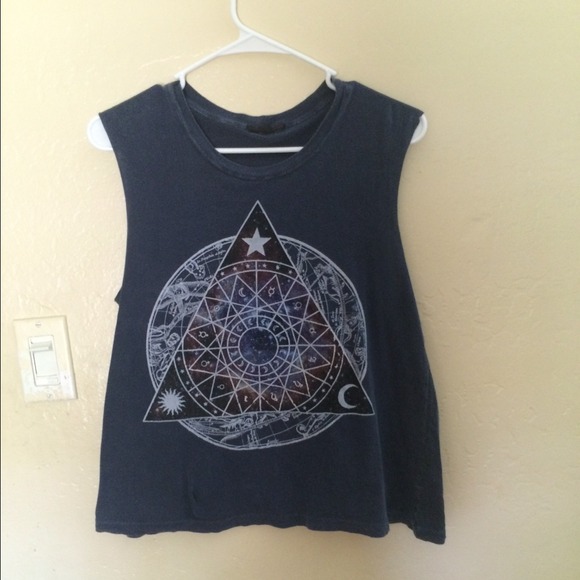 urban outfitters graphic tee