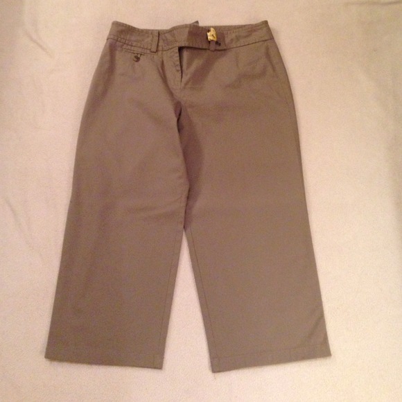AT dark tan petite capris