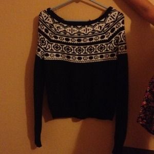 black patterned knitted sweater
