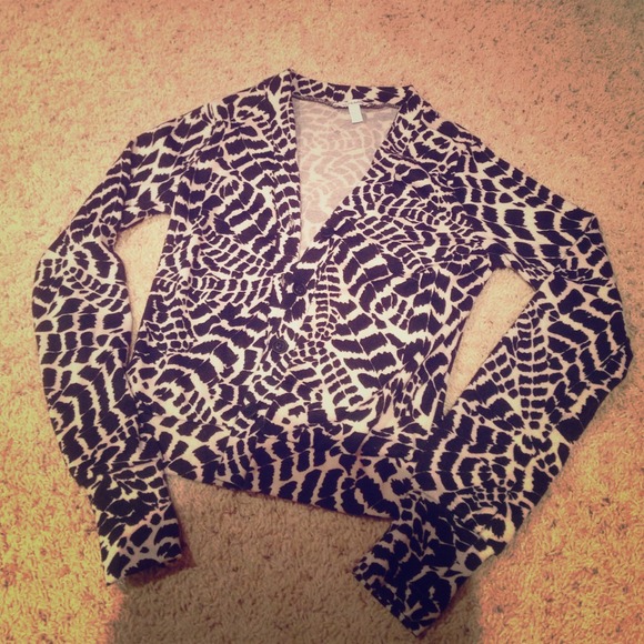 🔴SOLD🔴Patterned cardigan