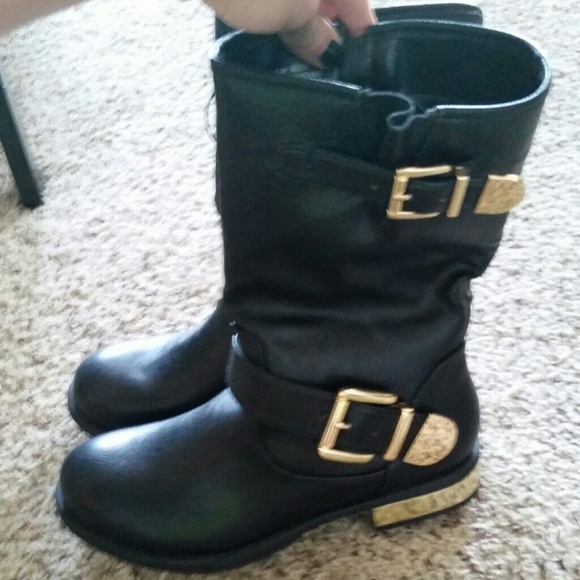 Boots - Gold detailed boots