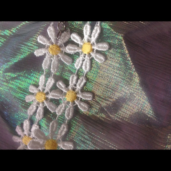 Electric Daisy Choker