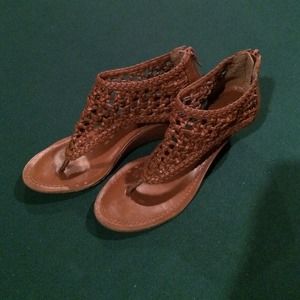 BCBG Wedge Straw shoes