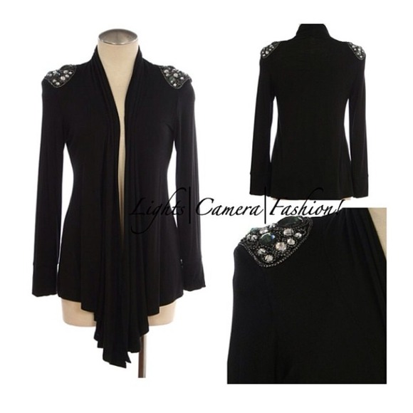 SOLD OUT❌Black cardigan with studded shoulders!