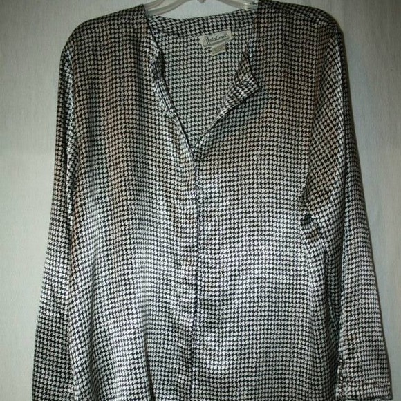 Blouse - Picture 2 of 4