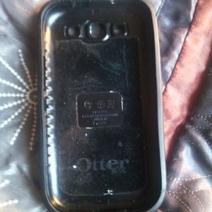 ⬇REDUCED⬇Otter Box Case For Samsung Galaxy S3