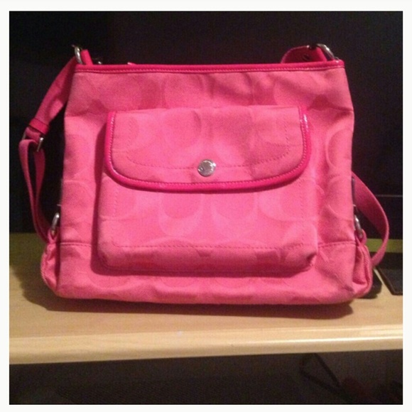 Coach crossbody purse @logdrose13