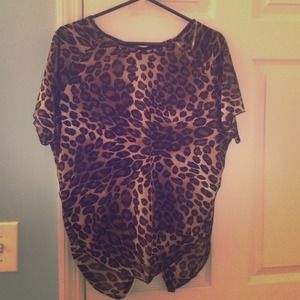 Cheetah print short sleeve top