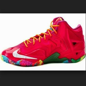 Girls Pink Lebrons