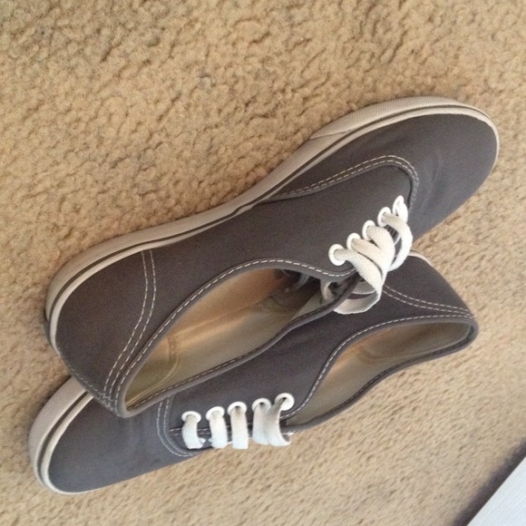 GREY VANS :)