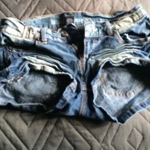 Short blue jean shorts