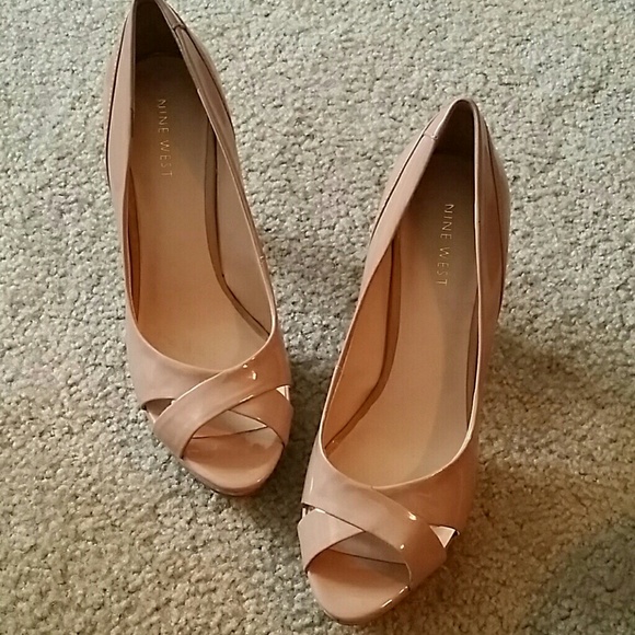 Nude Nine West Heels