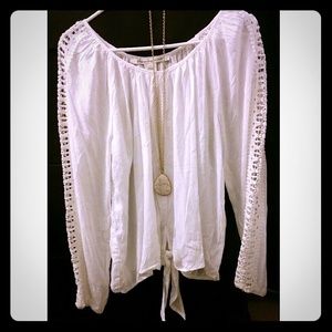 *BUNDLE*American Rag Top & White Skinny Jeans