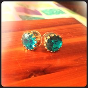 Turquoise and gold stud earrings