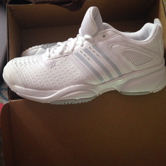 Brand new Adidas tennis sneakers