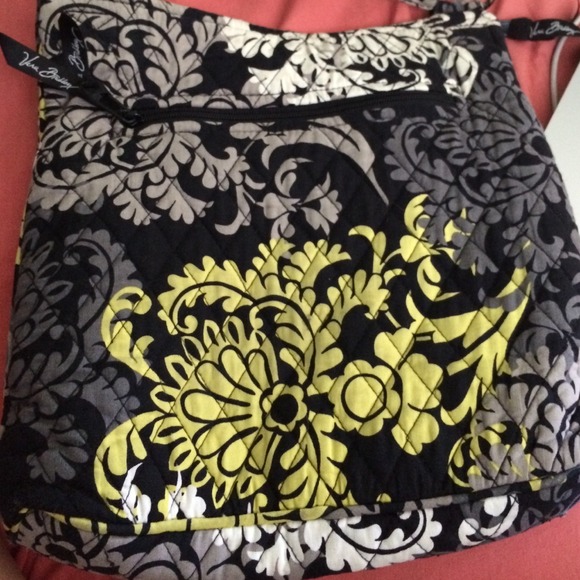 VERA BRADLEY BAG - Picture 2 of 3