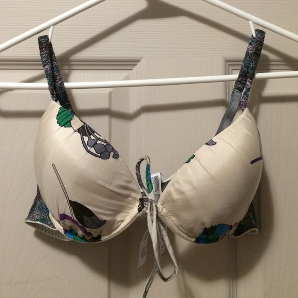 Discontinued Victoria's Secret Intimissimi bra