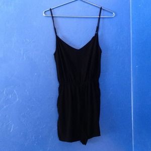 🚫SOLD🚫 Black H&M Romper
