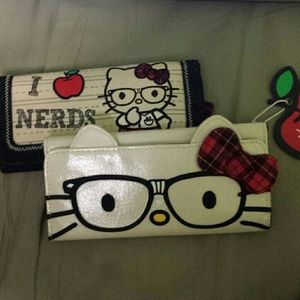 2 hello kitty wallets