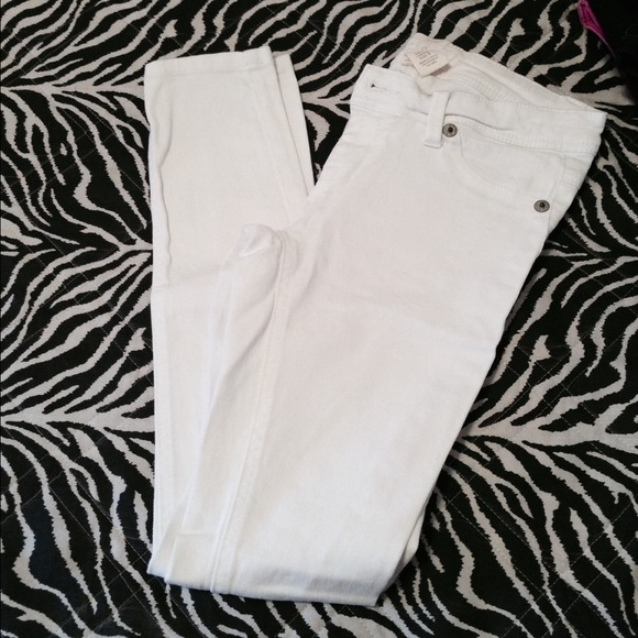 white skinny jeans