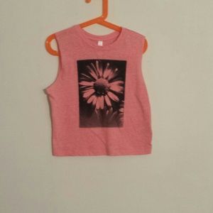 Pink Crop Top With A Black And White Daisy Pink Crop Top With A Black And White Daisy