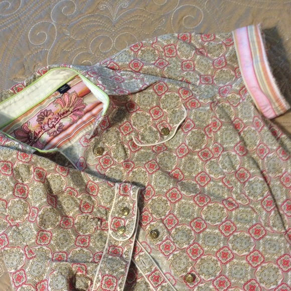 Robert Graham Woman's Top! - Picture 3 of 4