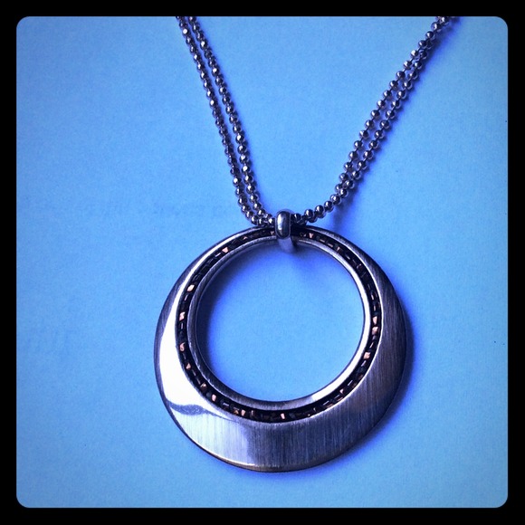 Necklace - Picture 1 of 4