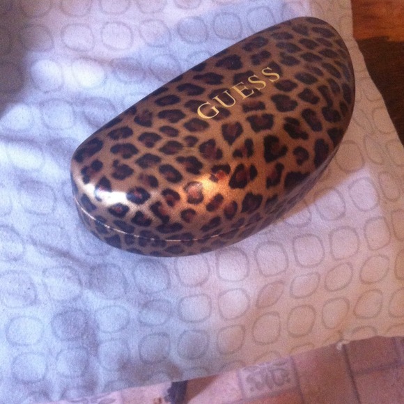 Eye glass case