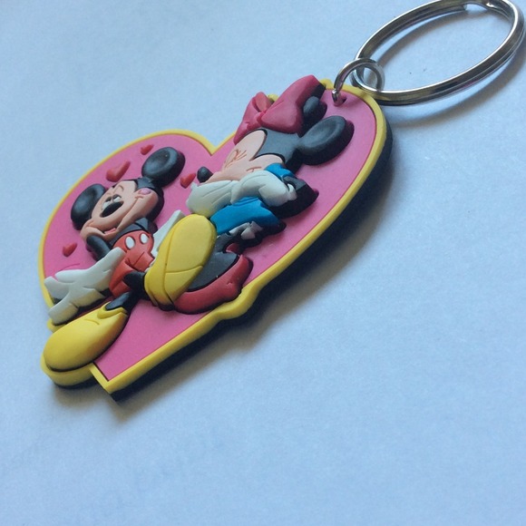 Mickey and Minnie Keychain - Picture 2 of 2