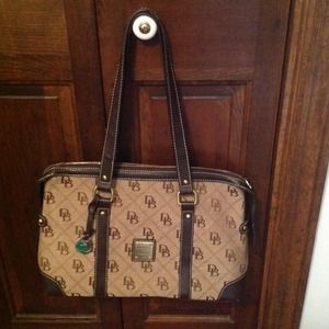 Excellent brown Dooney & Bourke handbag *REDUCED*