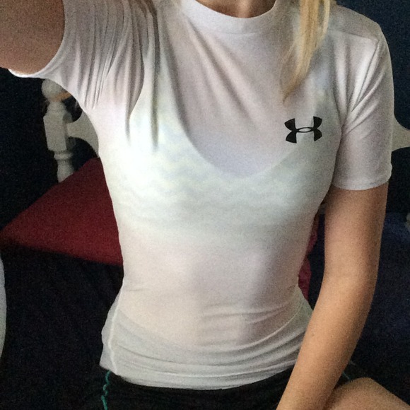 Under Armour Tops - White under Armour fitted spandex tshirt