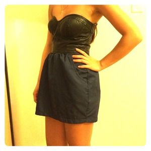 Navy American Apparel skirt