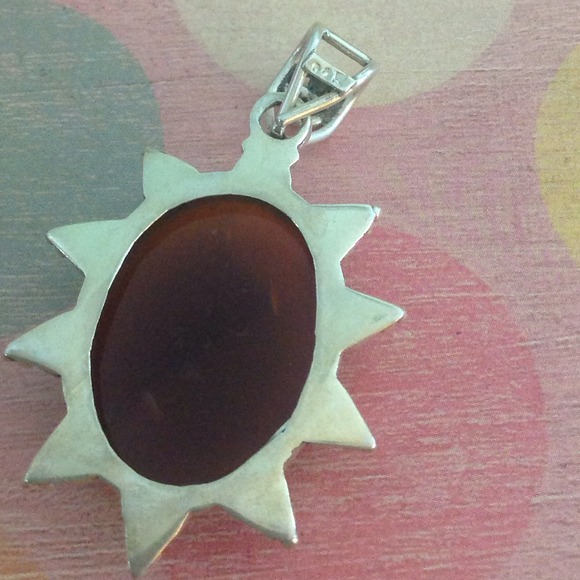 Sterling Silver Carnelian oval pendant - Picture 3 of 4