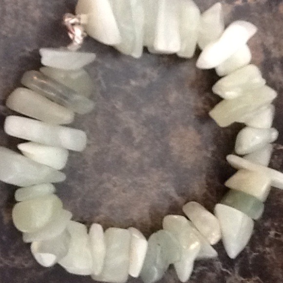 Hand Crafted Mint Quartz 3 PC Set - Picture 3 of 3