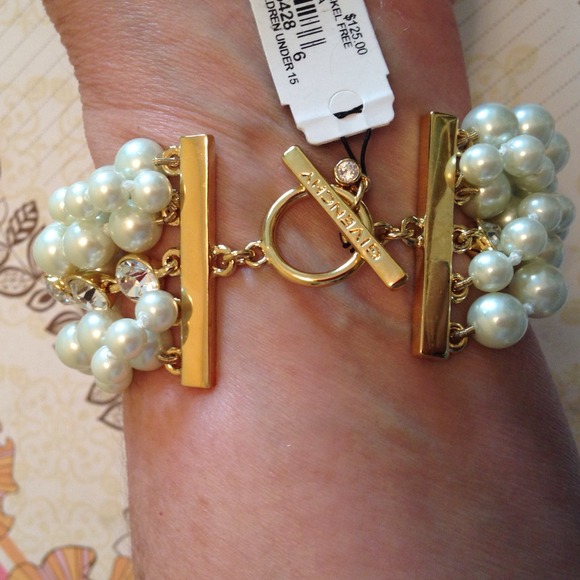 Givenchy pearl bracelet w/ strip of rhinestones - Picture 2 of 3