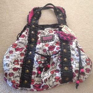 Betseyville Tote