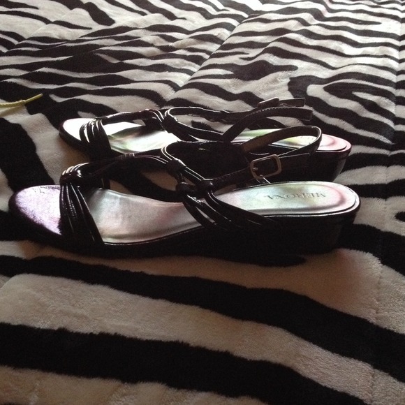 Sandals - Picture 2 of 2