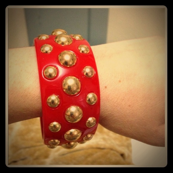 Final Price✂️Red and gold bangle bracelet. NWOT