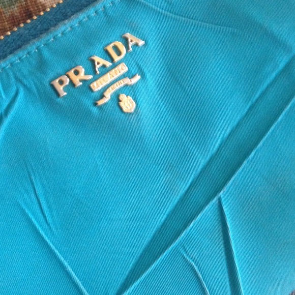 Prada Turquoise Wallet! - Picture 2 of 4