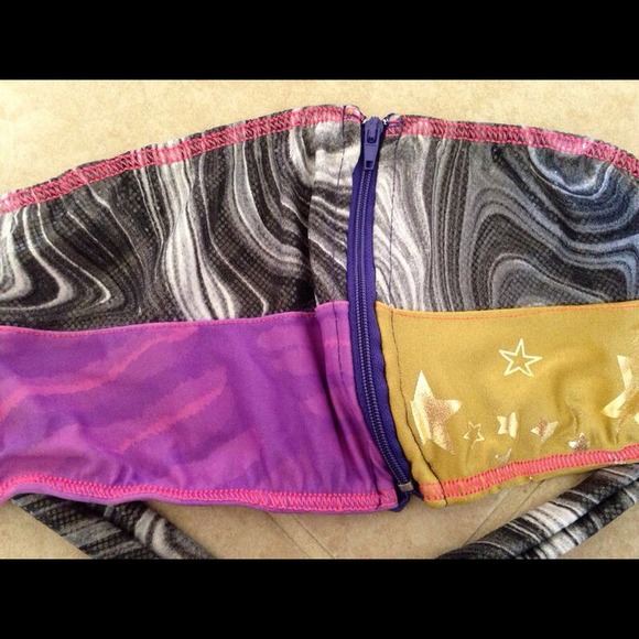 Swimsuit - Picture 2 of 4