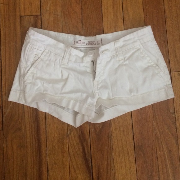White Hollister shorts
