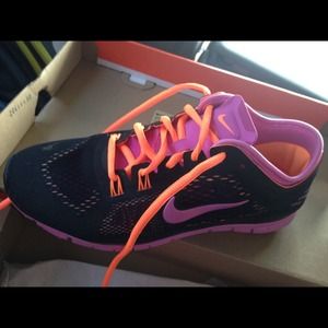 Nike free trainer size 7.5 womens